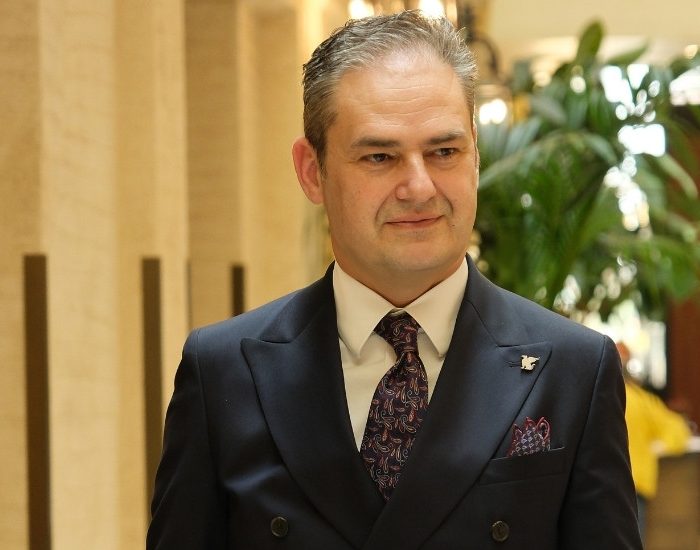 “Cazip promosyonlar ve paket rezervasyonlar gibi stratejilerle misafirlerin ilgisini çekiyoruz”