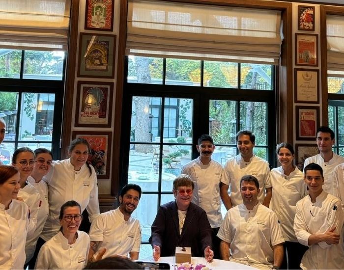 Telezzüz, Sir Elton John’u ağırladı