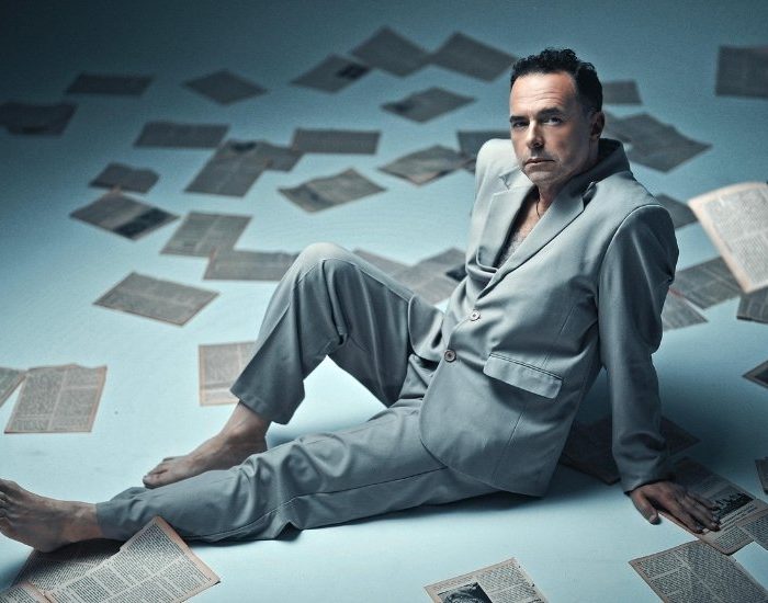 Hakan Kaya “Bir Dakika”