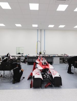 Nissan’dan yeni araç yeni merkez