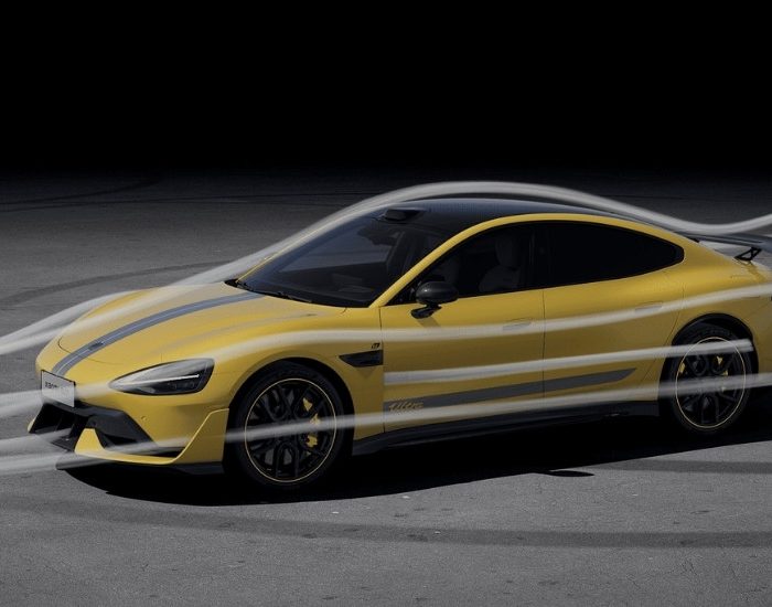 Dünyanın en hızlı dört kapılı elektriklisi