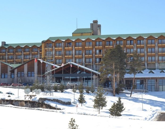 Zirvede yılbaşı “Duja Chalet”