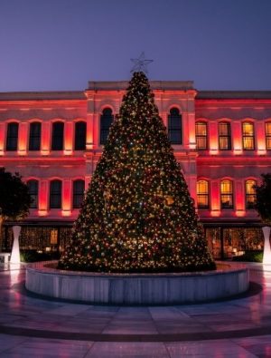 Four Seasons Hotels Istanbul’dan boğazda yeni yıl