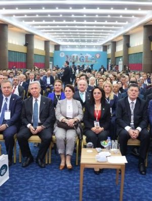 Yavaş "Geçmişimize sahip çıkarak geleceği inşa edelim"