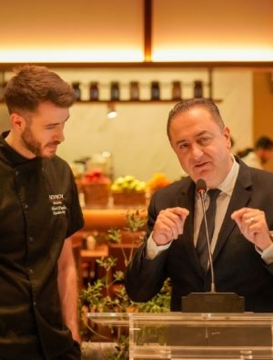 Novikov’un ilk havalimanı şubesi