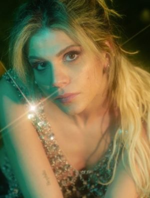 Melis Kar “Hasta”