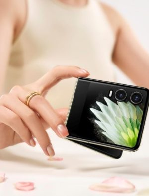 TECNO PHANTOM V Flip2 5G Türkiye’de satışta