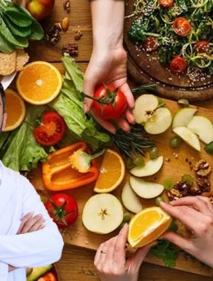 Vegan beslenmenin en büyük nedeni de aile ve çevre baskısı…