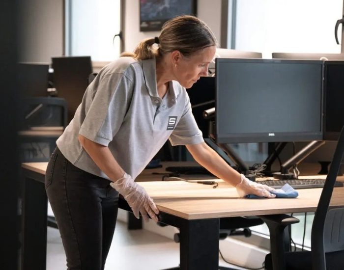 Ofis masalarında klozetten daha fazla bakteri var!