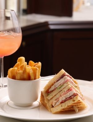 COVA Pasticceria öğle molaların adresi