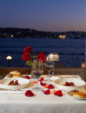 Çırağan Palace Kempinski’den bol alternatifli Sevgililer Günü