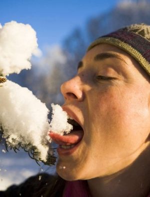 Kar yemek güzel bir fikir mi?  Yoksa buz gibi bir risk mi?