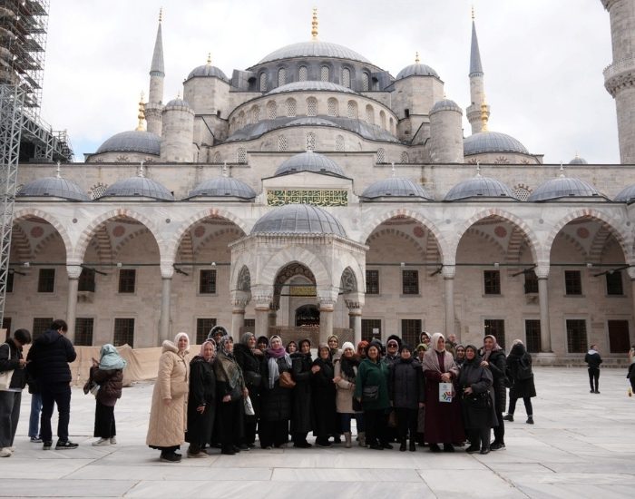 Gaziosmanpaşalılar kutsal mekanları dolaşıyor