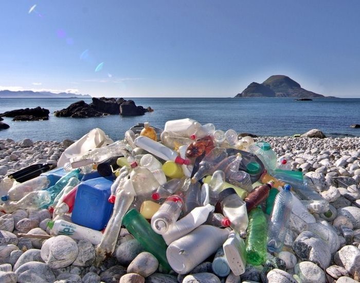 Plastiklerin olası tehlikelerinden nasıl korunmalı