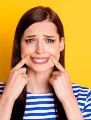 Sahte gülümseme bile ruha iyi geliyor