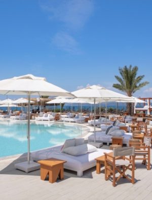 Suyah Pool Club Bodrum’a ayrı bir hava getirdi
