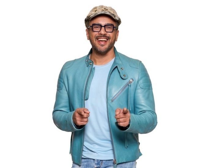 Emre Altuğ “EM’REMIX”