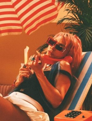 Yaza özel MAX ve Hande Yener iş birliği