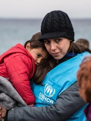Global kırılganlığa rağmen mültecilere yönelik kamuoyu desteği sürüyor !