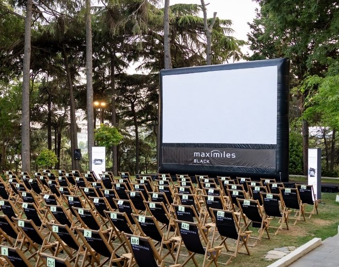 Swissôtel’de açık havda sinema keyfi devam ediyor