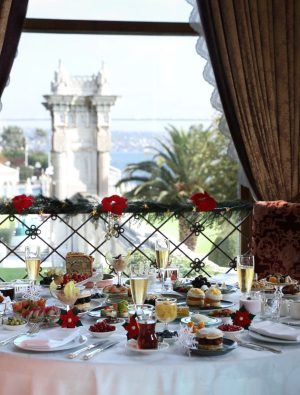 Çırağan Sarayı’nda gala, parti ve brunch ile yeni yıla merhaba