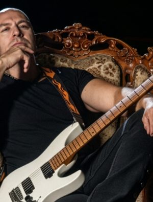 Demir Demirkan “İki Yürek Bir Ömür”