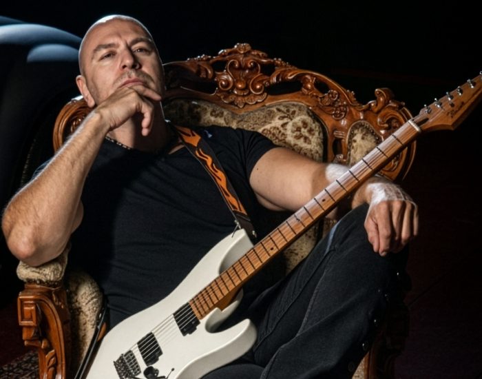 Demir Demirkan “İki Yürek Bir Ömür”