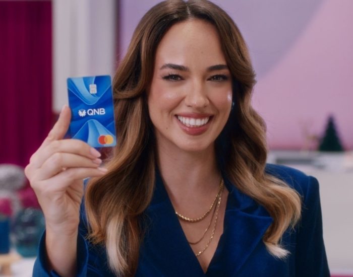 Seda Bakan, QNB’nin yeni yıl reklamında yeni kart tasarımını tanıttı