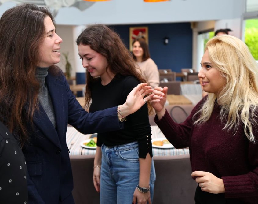 Çeşme’de Kadının İnsan Hakları Eğitim Programı Tamamlandı