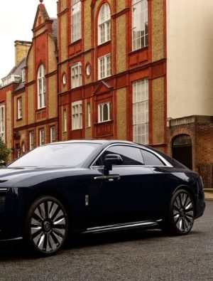 Rolls-Royce Spectre’den 15 Yıllık Batarya Garantisi