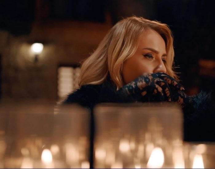 Solo Keman Performansıyla Romantik Bir Hit