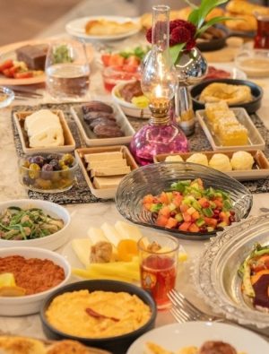 Geleneksel Lezzetler Modern Yorumlarla İftar Menüsünde