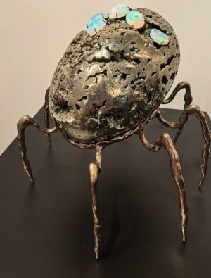 Takıdan Heykele: ‘Aliens’ Sergisi