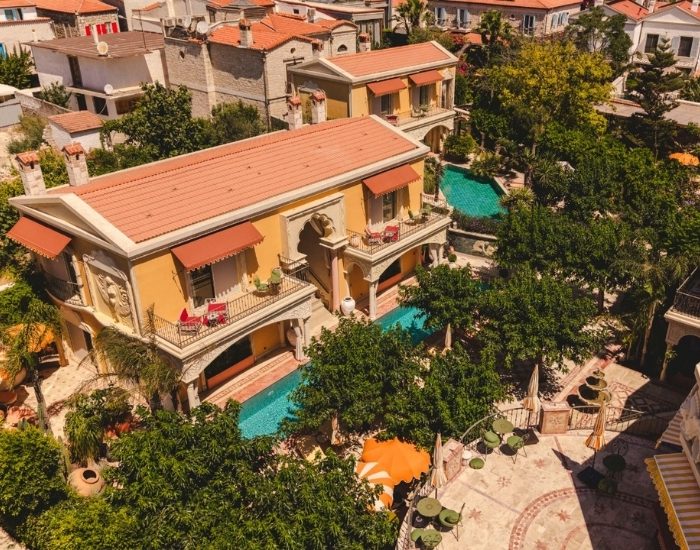 Hotel Casa Fontana: Alaçatı’da Akdeniz’in Zamansız Dokunuşu