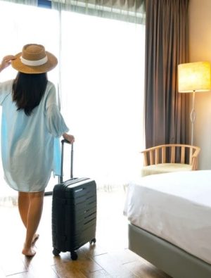 Otelde odaları göründüğü kadar temiz olmayabilir