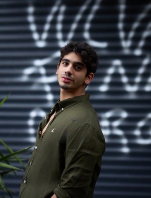 Pop-Alternatifin Genç Yıldızı Efe Tezyel’den Yeni Single