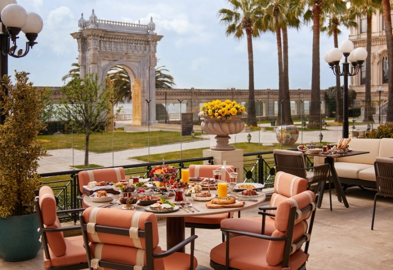 Çırağan Sarayı’nda Anneler Günü Brunch Keyfi