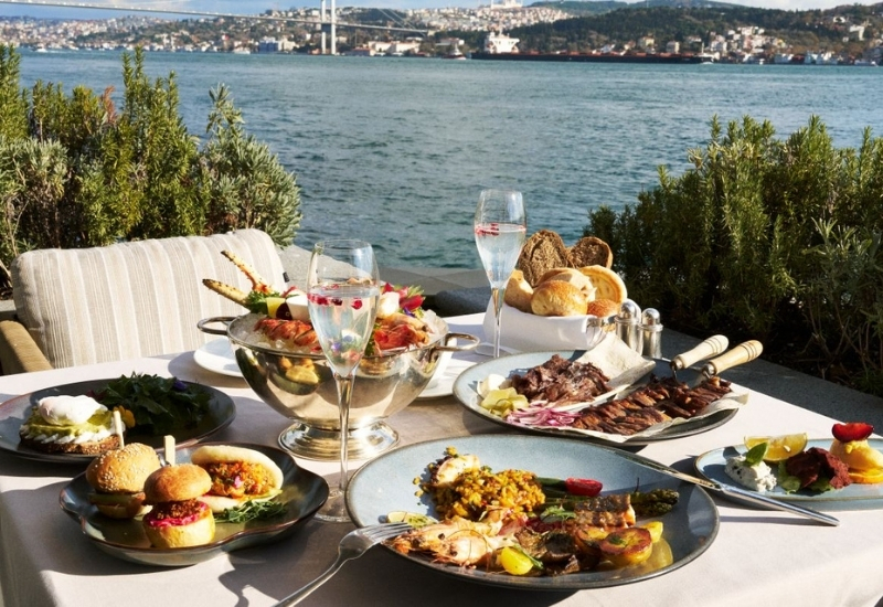 Four Seasons’tan Anneler Günü’ne Özel Brunch