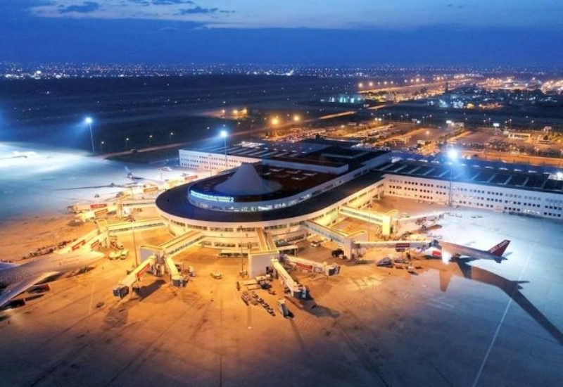 Antalya Havalimanı Nisan Ayında 2,3 Milyon Yolcuya Hizmet Verdi