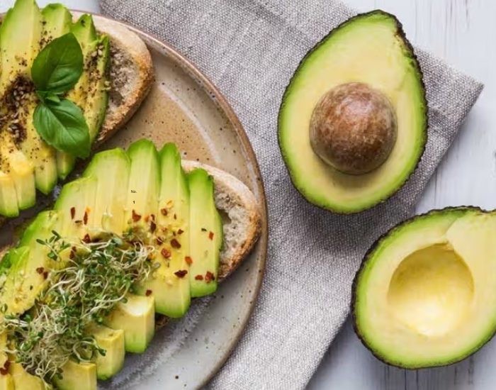 Domates ve Havuçla Tüketilen Avokado Vitamin Emilimini Artırıyor