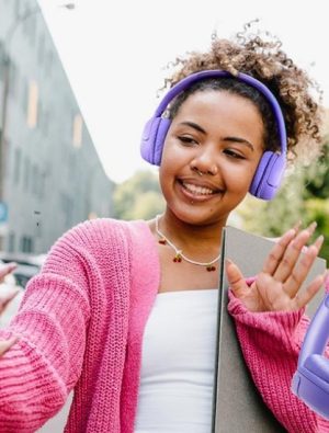 Yeni Nesil Kablosuz Kulaklık: JBL’den Pure Bass Deneyimi