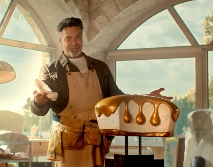 ETİ Popkek’ten Beyazlı Reklam: “Evde Kaldım”
