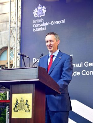 Birleşik Krallık ve Türkiye Arasında Diplomatik Bağlar Güçleniyor
