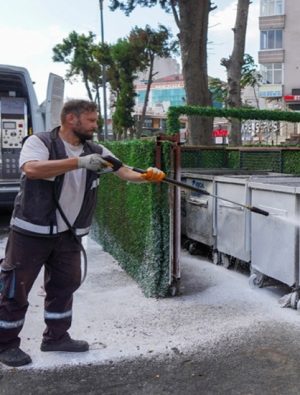 400 Kişilik Ekip İlçeyi Baştan Sona Temizliyor