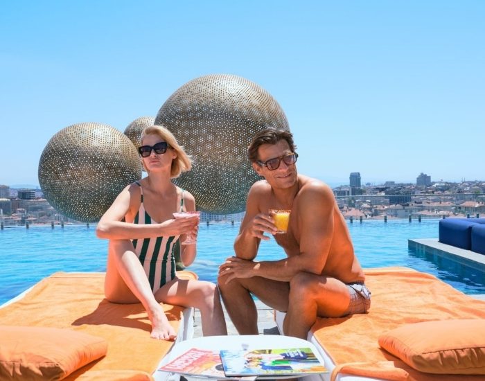 İstanbul’da Yazın Serinleme Noktası: Infinity Pool