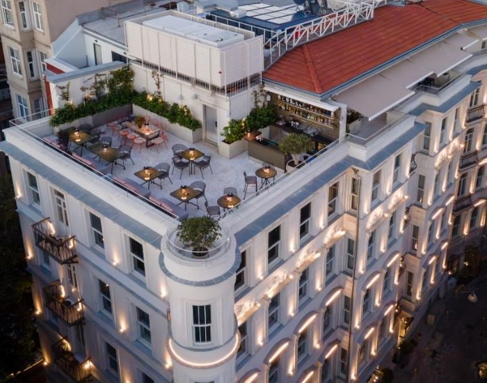 Tarihi Pera’da Modern Konaklama ve Kültür