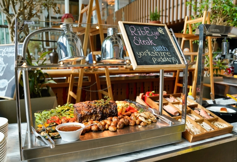 Swissôtel'de Boğaz Manzaralı Pazar Brunch'ı Geri Dönüyor