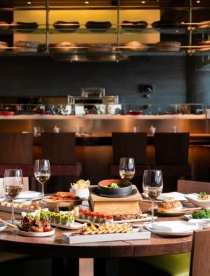 ROKA İstanbul’da Robata Kültürü Boğaz’a Taşınıyor