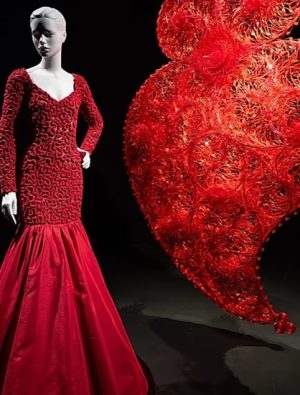 Valentino ve Joana Vasconcelos'tan Sanat ile Modanın Buluşması
