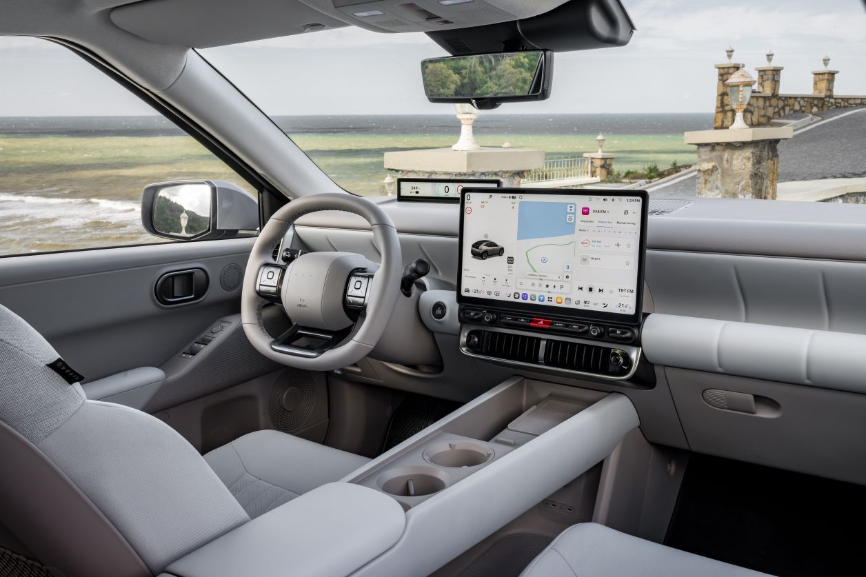 IONIQ 3